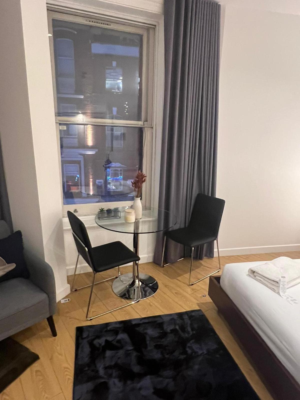 Tranquil 1 Bedroom Retreat In Piccadilly Vr4 London Exterior foto
